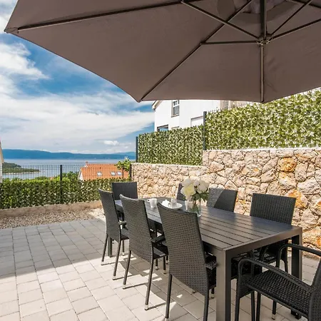 Luxurious Home In Njivice