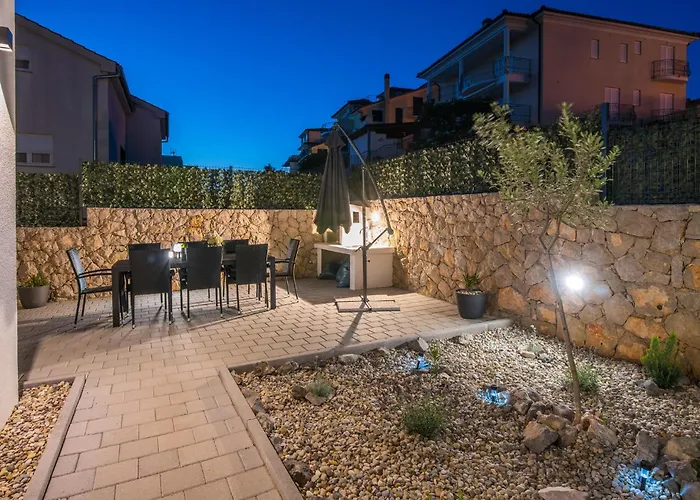 Vikendica Beautiful In With Wifi Njivice